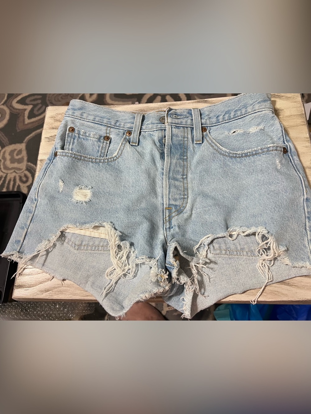 Levi’s 501 W26 Light Wash Distressed Cutoff Denim Shorts Button Fly